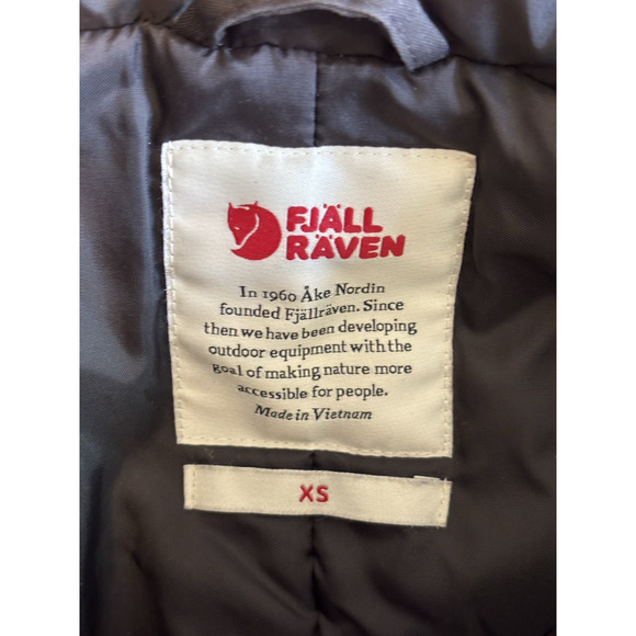 Fjallraven Luhkka Coat Jacket XS Poncho Womens Black Hood Insulated - Picture 15 of 16